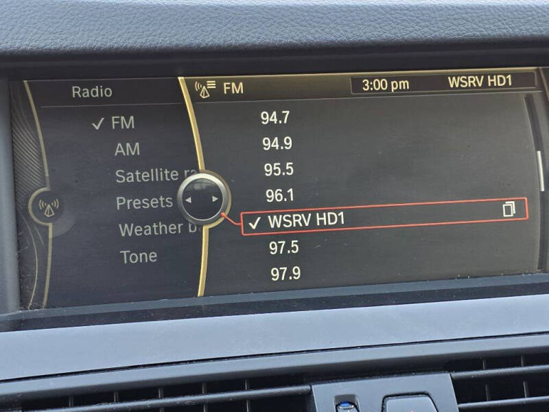 2011 BMW 5 Series 528i