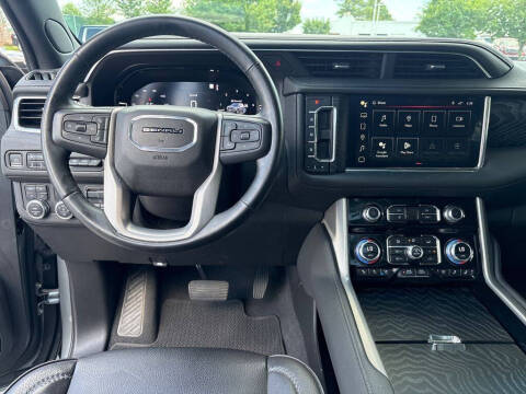 2023 GMC Yukon Denali
