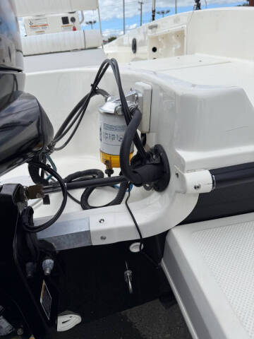 2016 Bayliner 18 Element