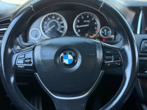 2015 BMW 5 Series 528i