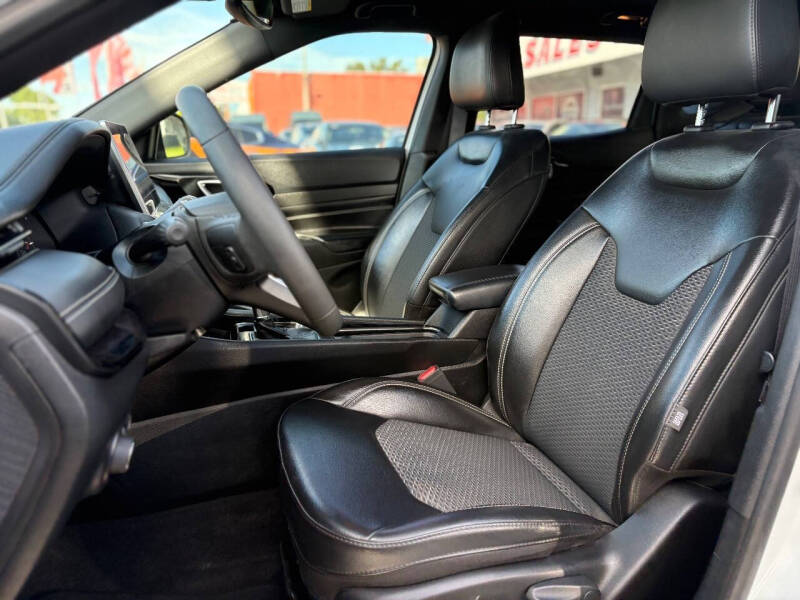 2023 Jeep Compass Altitude