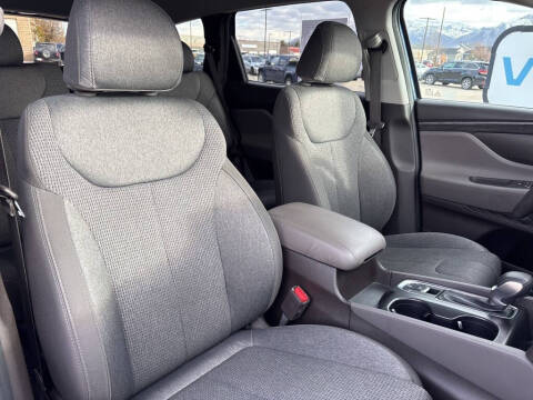 2020 Hyundai Santa Fe SE