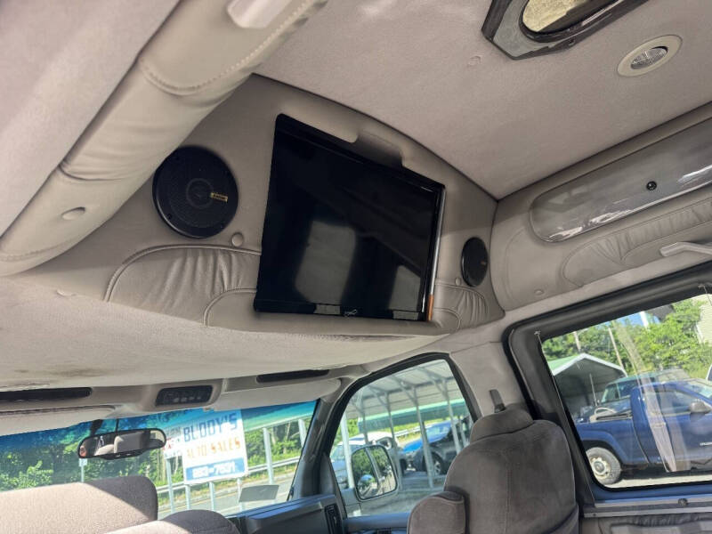 2004 GMC Savana