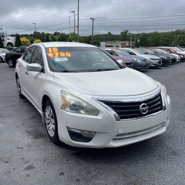 2015 Nissan Altima for sale at Auto Bella Inc. in Clayton NC
