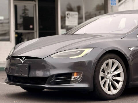 2016 Tesla Model S