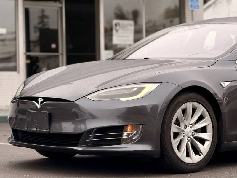 2016 Tesla Model S