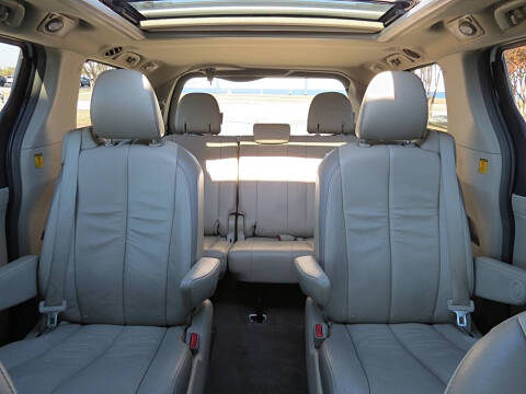 2013 Toyota Sienna Limited 7-Passenger