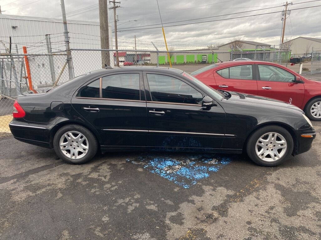 Black 2007 Mercedes-Benz E-Class E 320 BlueTEC E 320 BlueTEC 4dr Sedan 1