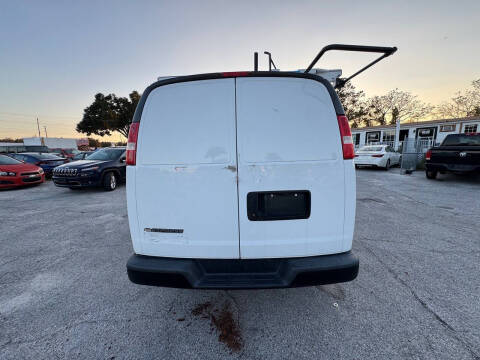 2020 Chevrolet Express 2500