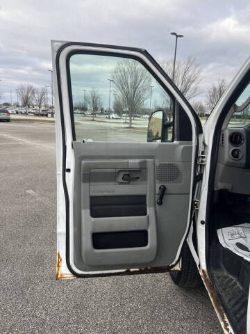 2013 Ford E-Series E-250