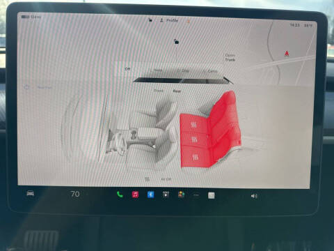 2025 Tesla Model Y Performance