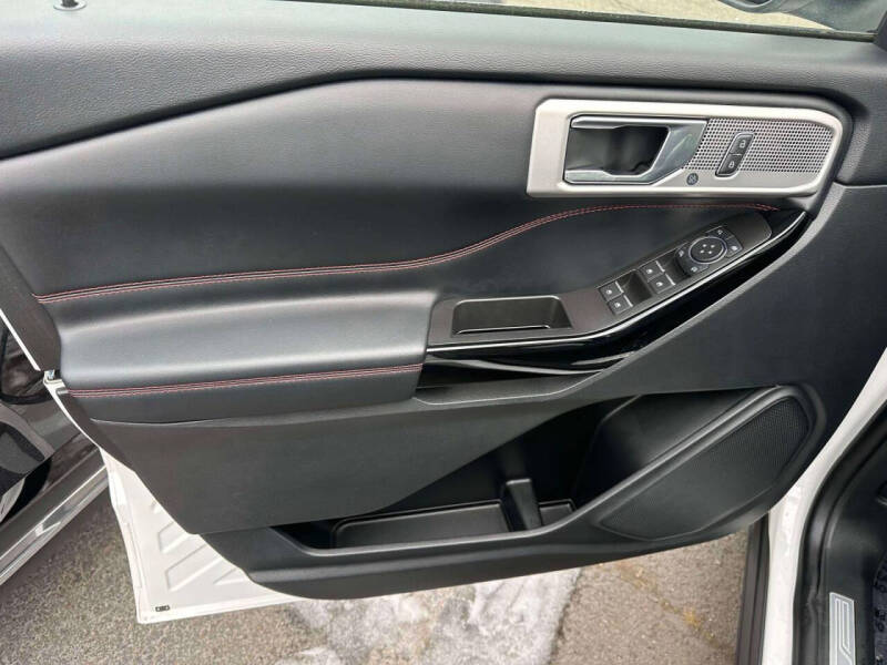 2022 Ford Explorer ST-Line