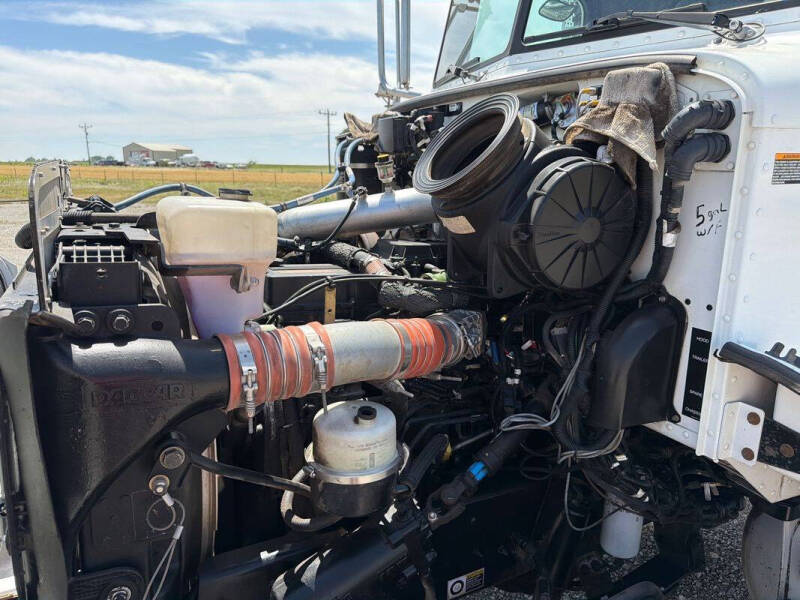2014 Peterbilt 337