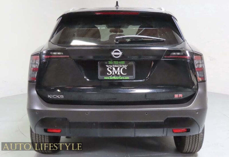 2026 Nissan Kicks SR