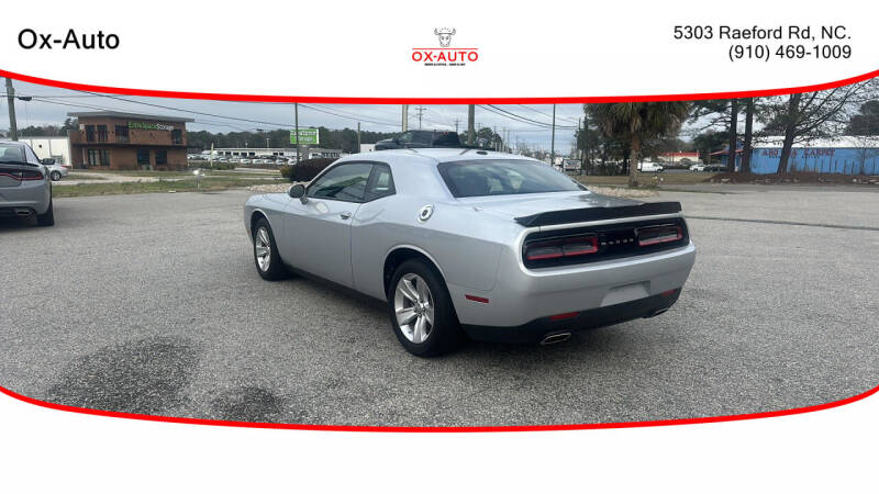 2023 Dodge Challenger SXT