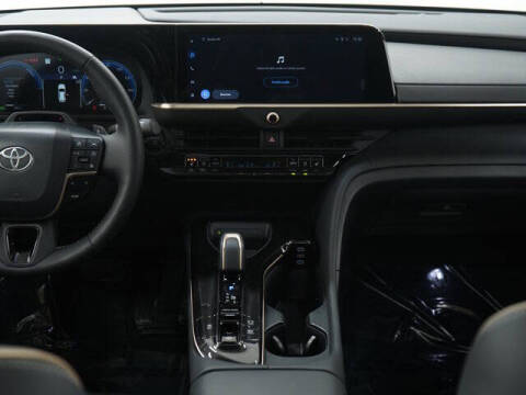 2025 Toyota Crown Signia Limited