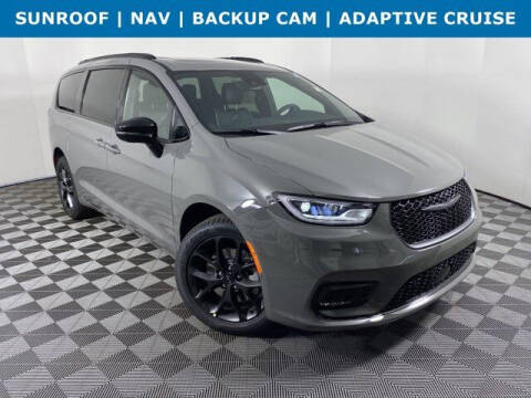 2023 Chrysler Pacifica for sale at Wally Armour Chrysler Dodge Jeep Ram in Alliance OH