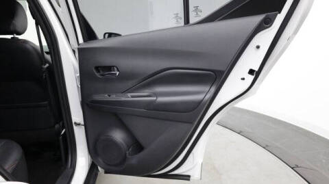 2019 Nissan Kicks SR