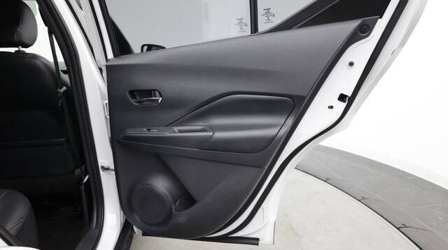 2019 Nissan Kicks SR