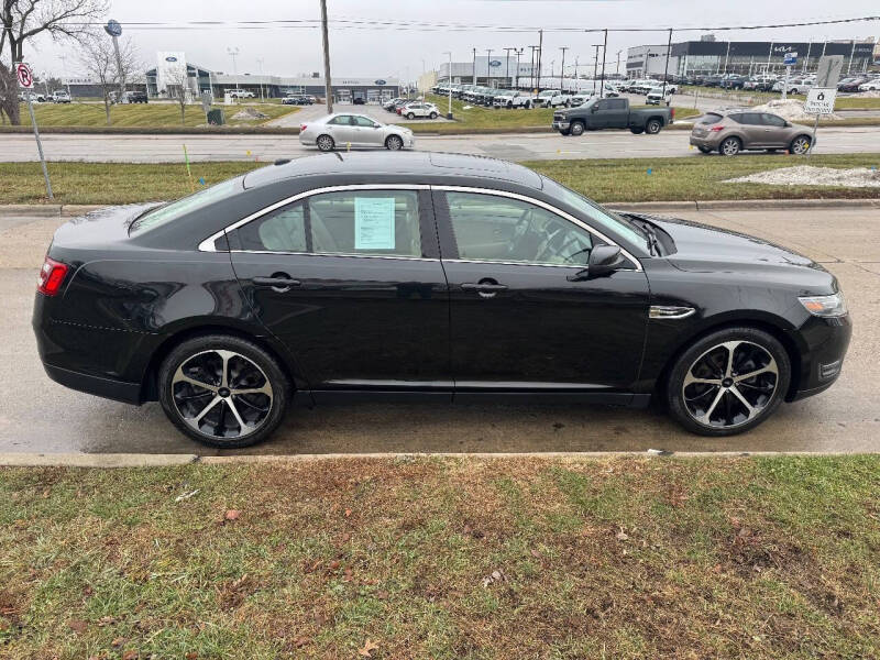 2015 Ford Taurus SEL