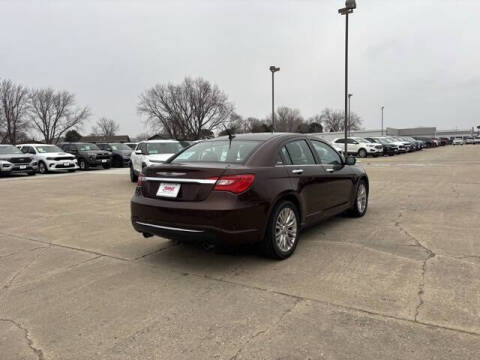 2013 Chrysler 200 Limited