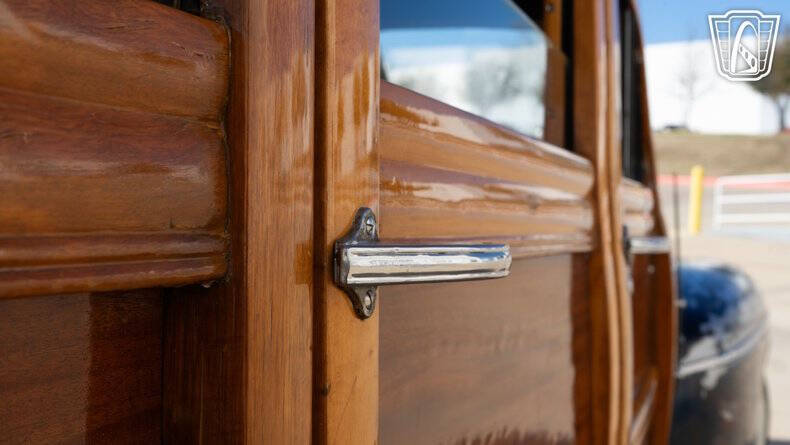 1946 Ford Super Deluxe