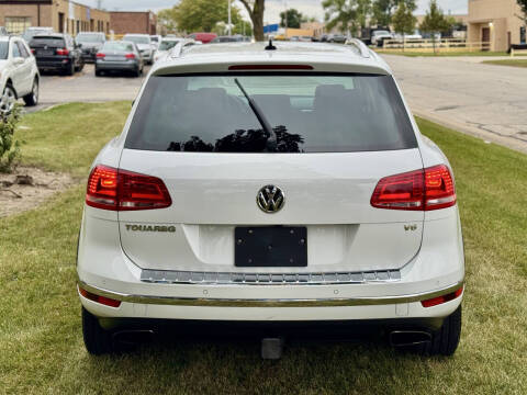 2017 Volkswagen Touareg V6 Sport