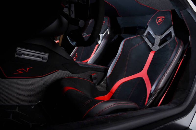 2016 Lamborghini Aventador LP 750-4 SV