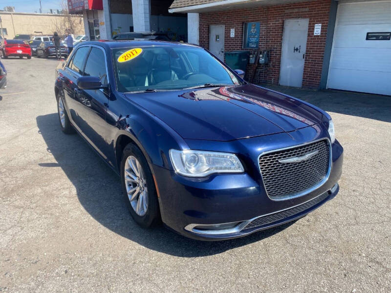 2017 Chrysler 300 Limited