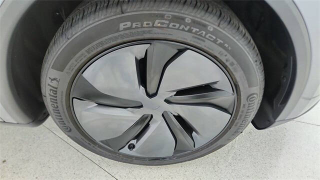 2026 Tesla Model Y Long Range