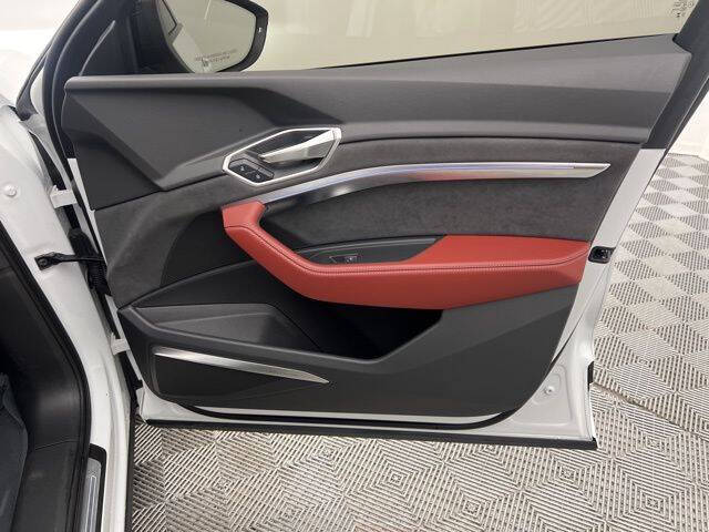 2024 Audi SQ8 e-tron quattro Prestige