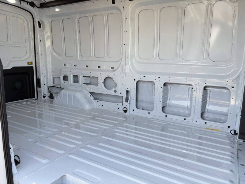 2025 Ford Transit 250