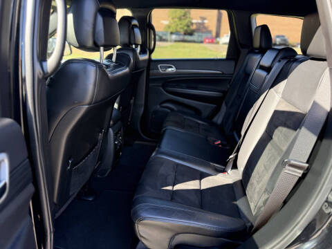 2020 Jeep Grand Cherokee Laredo