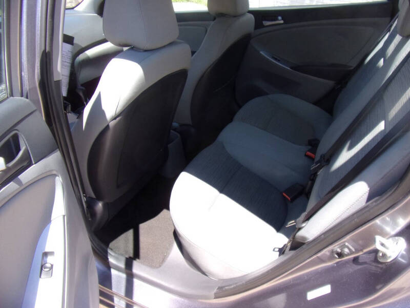 2016 Hyundai Accent SE