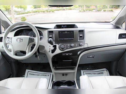 2011 Toyota Sienna