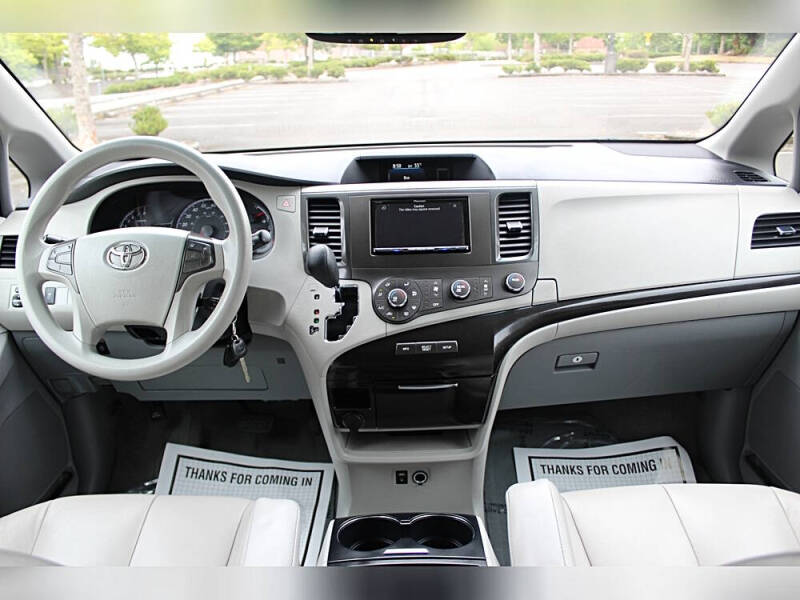 2011 Toyota Sienna