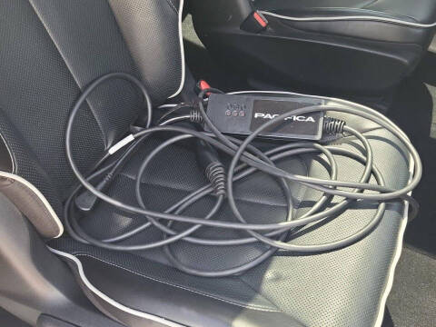 2023 Chrysler Pacifica Plug-In Hybrid Limited