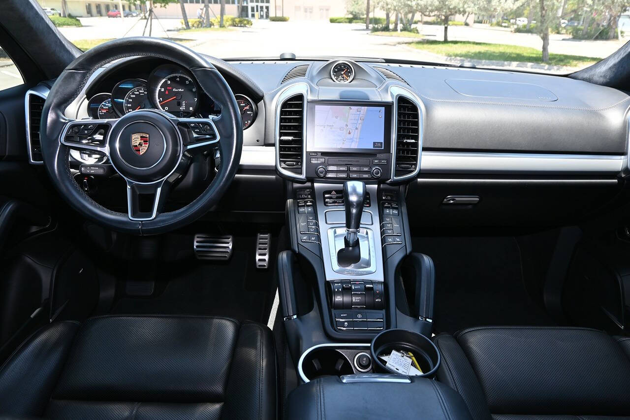 2018 Porsche Cayenne 35