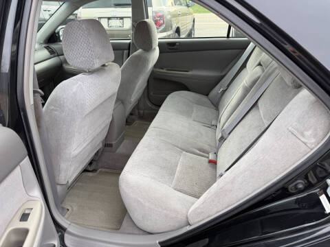 2003 Toyota Camry LE