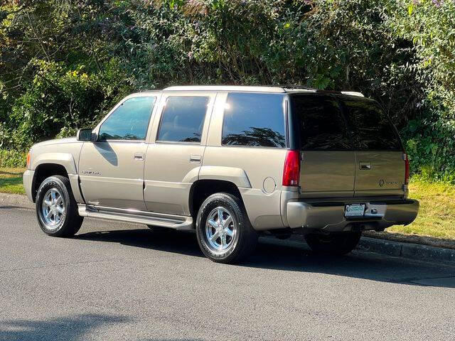 2000 Cadillac Escalade