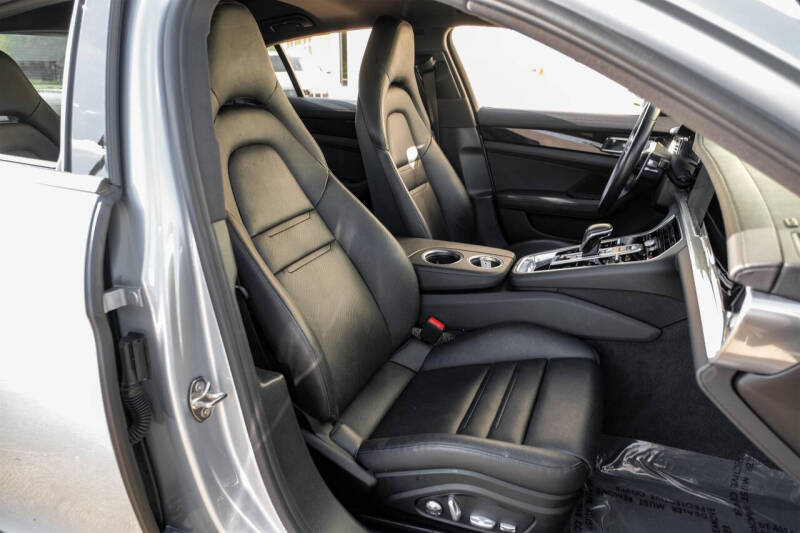 2018 Porsche Panamera