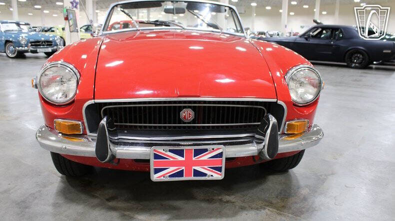 1972 MG B