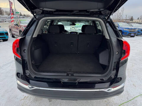 2023 GMC Terrain SLE