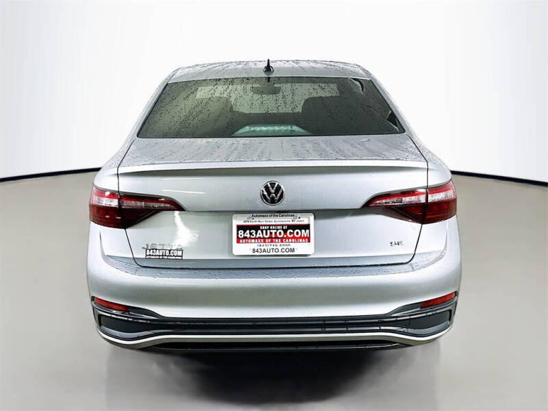 2024 Volkswagen Jetta SE