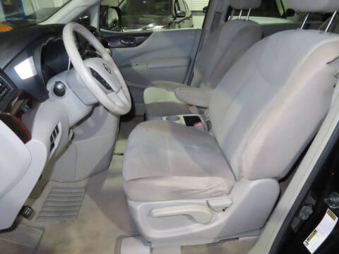 2016 Nissan Quest
