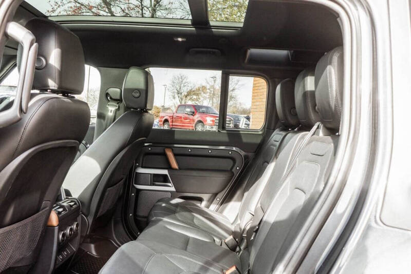 2023 Land Rover Defender 110 S