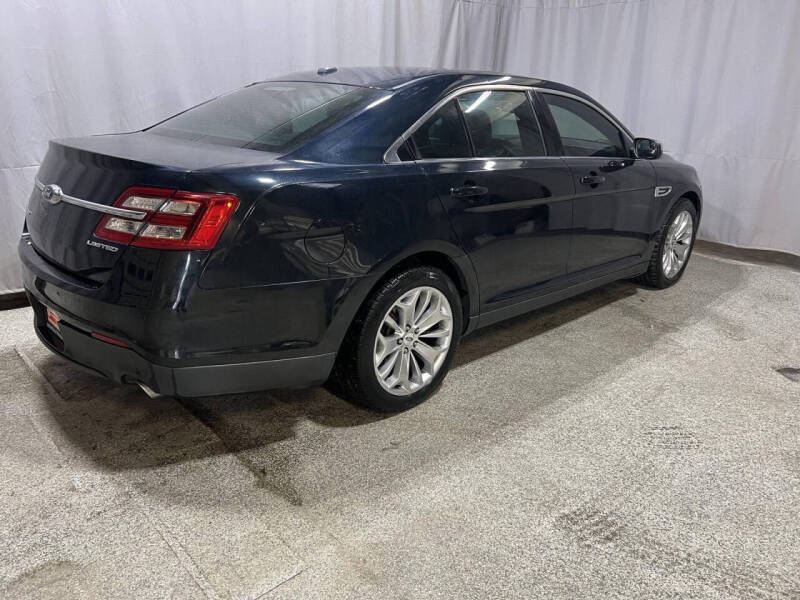 2015 Ford Taurus Limited