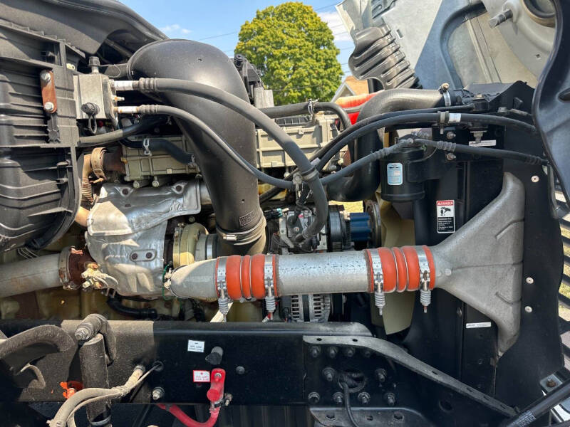 2014 Freightliner CASCADIA TANDEM AXLE DAY CAB