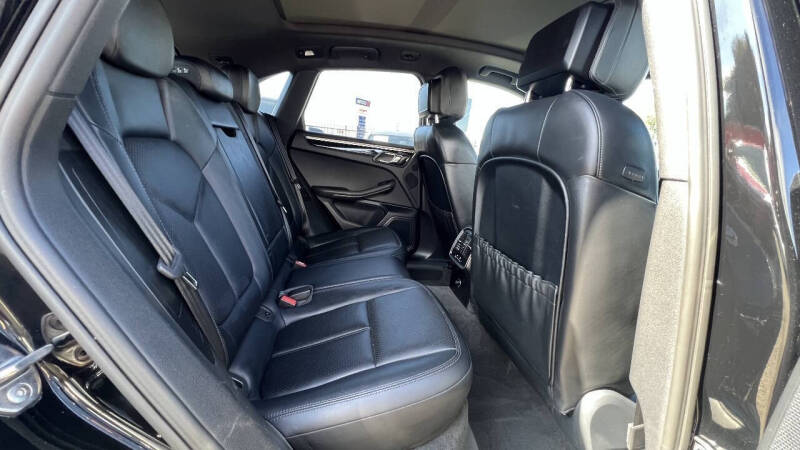 2016 Porsche Macan S