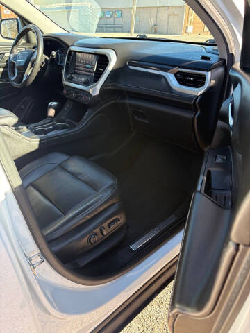 2017 GMC Acadia SLT-1